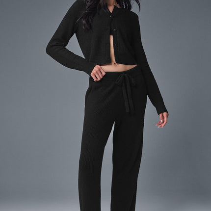 alo Women's Snuggle Up Sweater Cropped Cardigan - Black