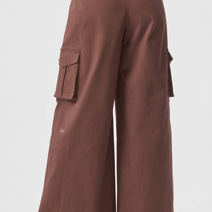 alo Women's Show Off Cargo Wide Leg Trouser - Chestnut