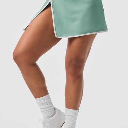 alo Women's Airbrush Streamlined Skirt - Botanical Green/Ivory