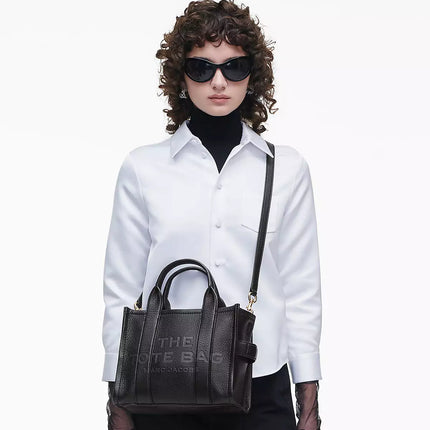 Collection image for: Marc Jacobs The Leather Tote Bags - Small