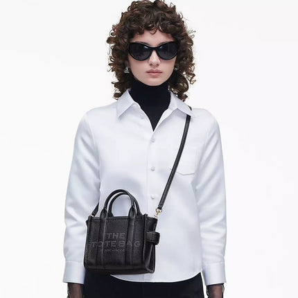 Collection image for: Marc Jacobs The Leather Tote Bags - Crossbody