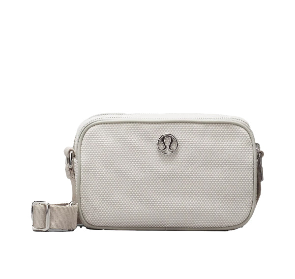 lululemon  Women's Crossbody Camera Bag 2L Canvas Mojave Tan Light Ivory Raw Linen