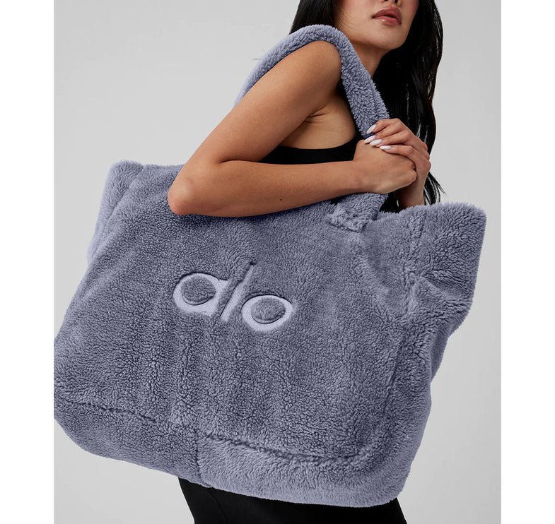 Alo Yoga Women's Foxy Sherpa Tote Fog