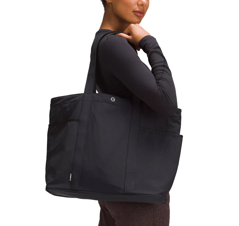 lululemon Unisex Daily Multi Pocket Tote Bag 20L Black