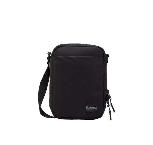 lululemon Unisex Easy Access Crossbody Bag 1.5L Black