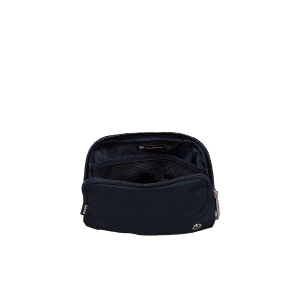 lululemon Unisex Everywhere Belt Bag 1L True Navy