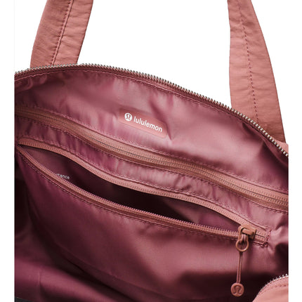 lululemon Women's On My Level Barrel Duffle Bag 16L Spiced Chai