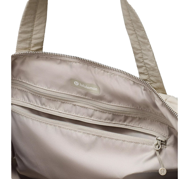 lululemon Women's On My Level Barrel Duffle Bag 16L Raw Linen