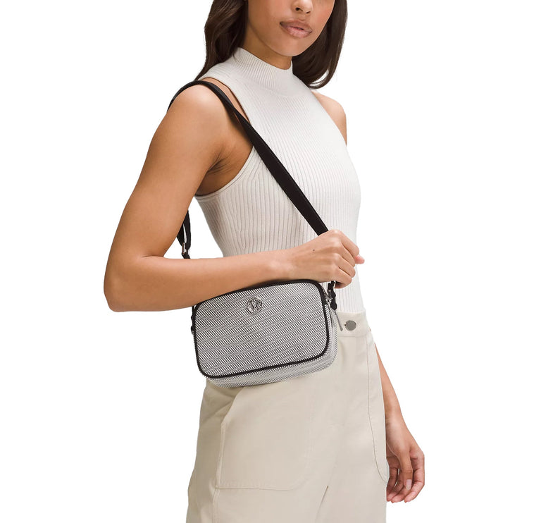 lululemon Women's Crossbody Camera Bag 2L Canvas Anchor Light Ivory Black