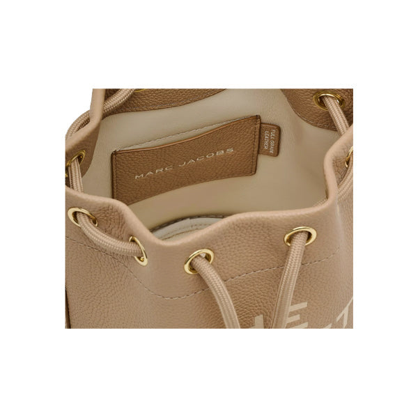 Marc Jacobs Women's The Leather Bucket Bag Camel