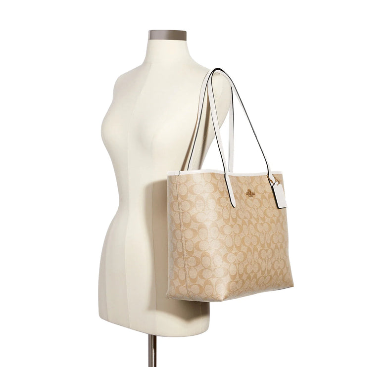 Coach Women's City Tote In Signature Canvas Gold/Light Khaki Chalk