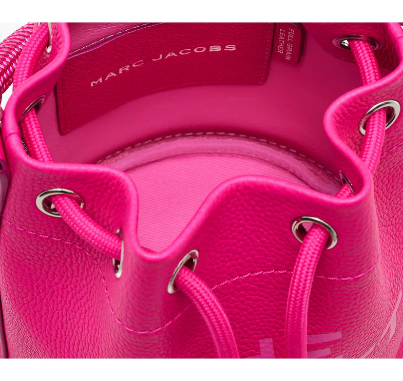 Marc Jacobs Women's The Leather Bucket Bag Hot Pink