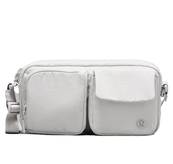 lululemon Unisex Multi Pocket Crossbody Bag 2.5L Vapor