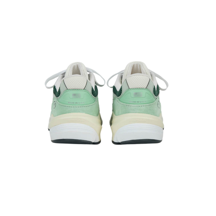 New Balance Unisex Made in USA 990v6 Avocado U990AB6 Avocado