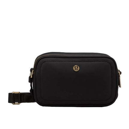 lululemon  Women's Crossbody Camera Bag 2L Black Gold