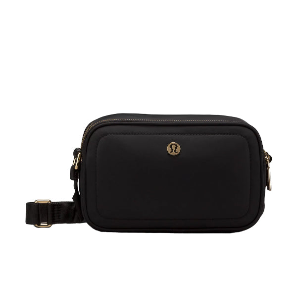 lululemon  Women's Crossbody Camera Bag 2L Black Gold