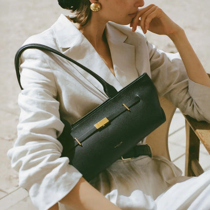 DeMellier London Women's The New York Shoulder Black Small Grain