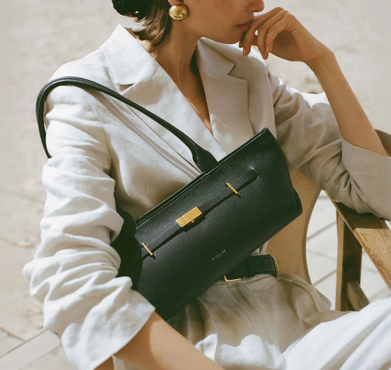 DeMellier London Women's The New York Shoulder Black Small Grain