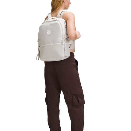 lululemon Unisex New Crew Backpack 22L White White Opal Raw Linen