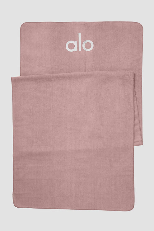 alo Women's Grounded No-Slip Towel - Smoky Quartz