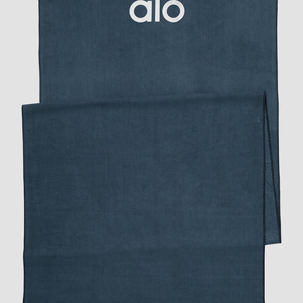 alo Women's Grounded No-Slip Towel - Eclipse