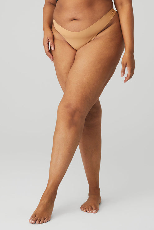 alo Women's Airbrush Invisible Thong - Sand