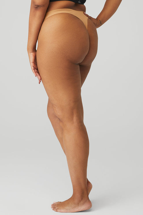 alo Women's Airbrush Invisible Thong - Sand