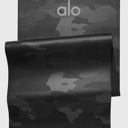 alo Men's Camo Warrior Mat - Black Camouflage