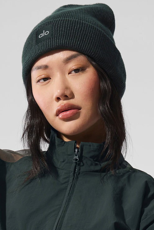 alo Women's Everyday Beanie - Charcoal Green