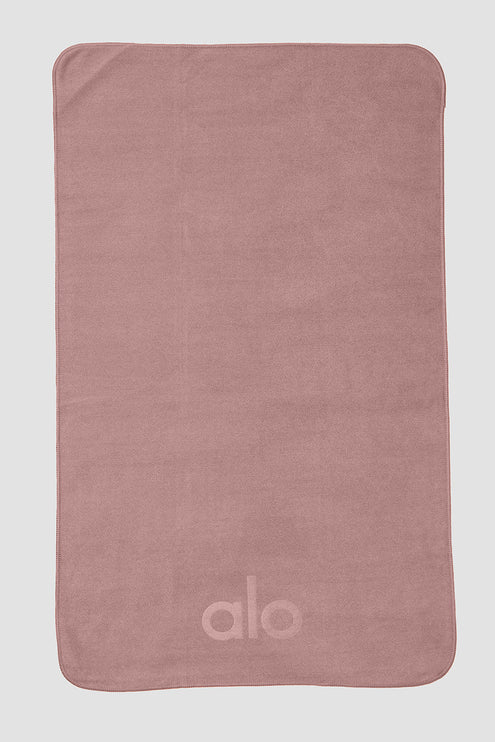 alo Women's Performance No Sweat Hand Towel - Smoky Quartz