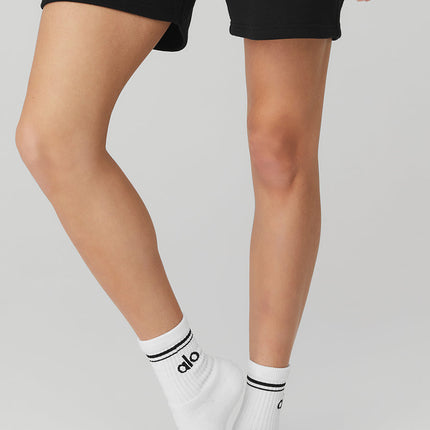 alo Women's Unisex Half-Crew Throwback Sock - White/Black