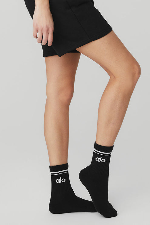 alo Women's Unisex Half-Crew Throwback Sock - Black/White