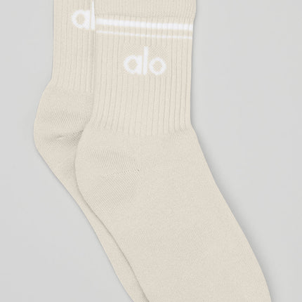 alo Women's Unisex Half-Crew Throwback Sock - Bone/White