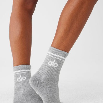 alo Women's Unisex Half-Crew Throwback Sock - Athletic Heather Grey/White