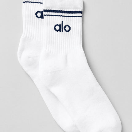alo Women's Unisex Half-Crew Throwback Sock - White/Navy