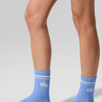 alo Women's Unisex Half-Crew Throwback Sock - Crystal Clear Blue/White