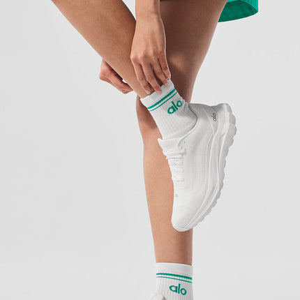 alo Women's Unisex Half-Crew Throwback Sock - White/Spruce Green