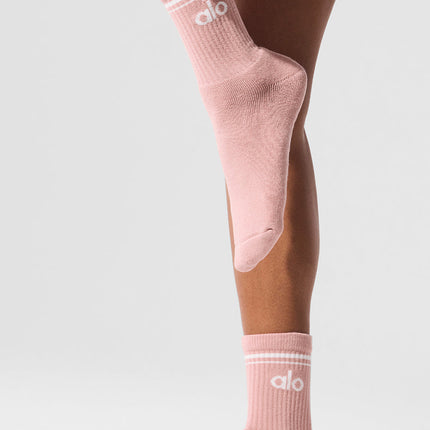 alo Women's Unisex Half-Crew Throwback Sock - Pink Quartz/White