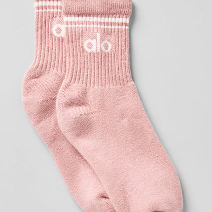 alo Women's Unisex Half-Crew Throwback Sock - Pink Quartz/White