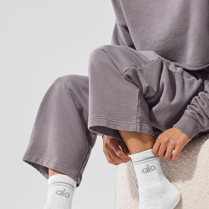alo Women's Unisex Half-Crew Throwback Sock - White Heather/Grey