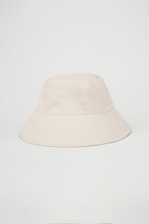 alo Women's Weekender Bucket Hat - Fresh Linen