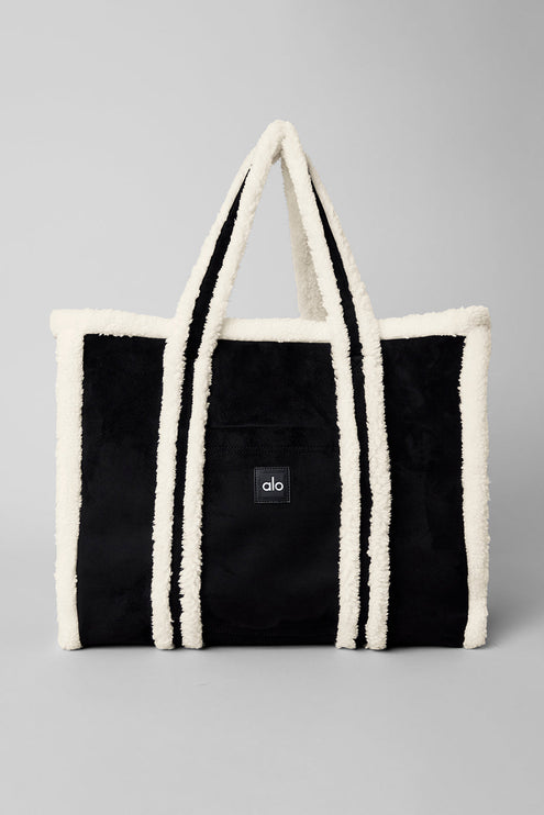 alo Women's Winterfun Tote Bag - Black/Ivory