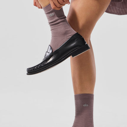 alo Women's Unisex Half-Crew Understated Sock - Mushroom