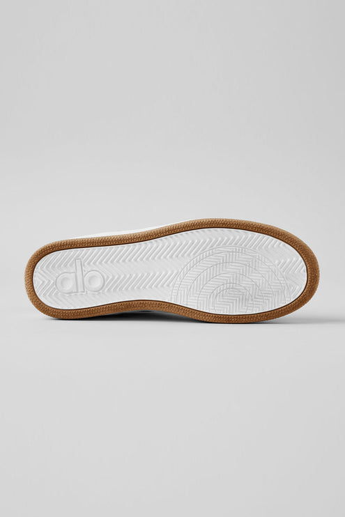 alo Shoes Alo Recovery Mode Sneaker - Gravel/White