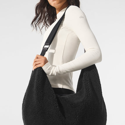 alo Men's Sherpa Om The Go Sling Bag - Black