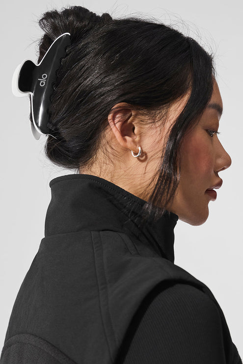 alo Women's Outline Claw Clip - Black/White