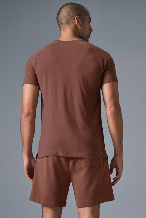 alo Men's Triumph Raglan Tee - Chestnut