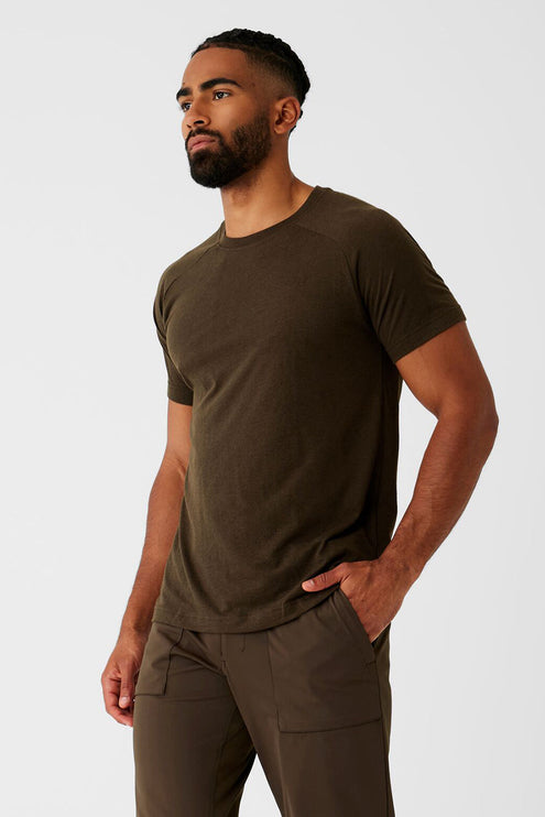alo Men's Triumph Raglan Tee - Espresso