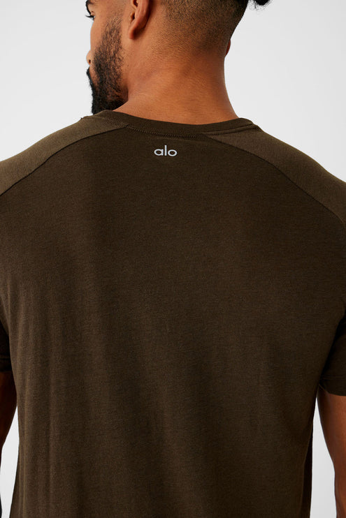 alo Men's Triumph Raglan Tee - Espresso
