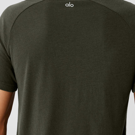 alo Men's Triumph Raglan Tee - Stealth Green